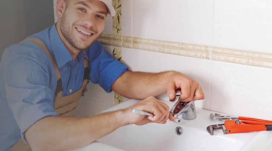 Handle or spout repair in Kinston, NC